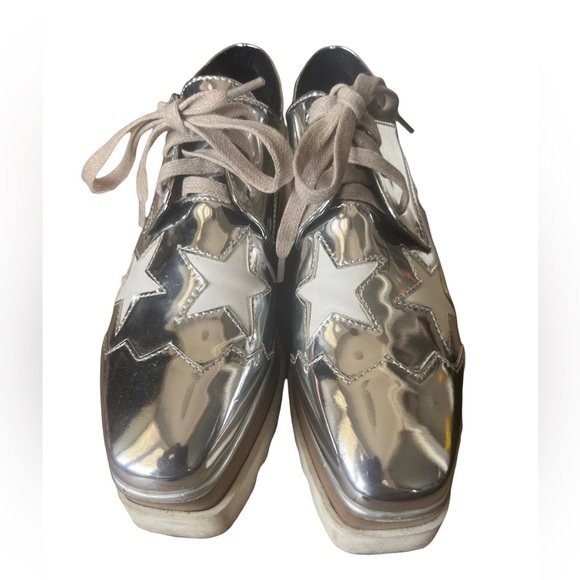Silver with white star platform sneakers - Picture 3 of 6